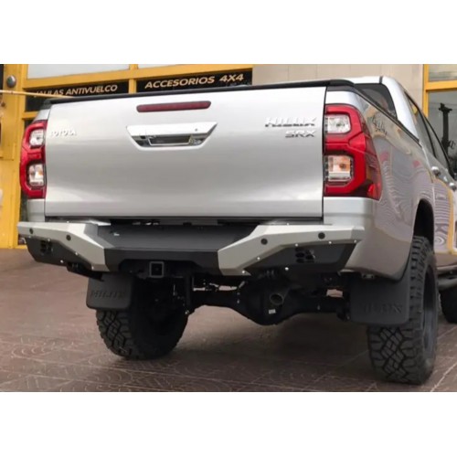 Rhino : Hilux Rear Bar 2021+ with sensors (black)